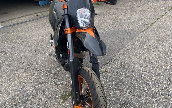 Gebrauchtmotorrad KTM 690 SMC R - Bild 6 Gebrauchtmotorrad KTM 690 SMC R - Bild 6