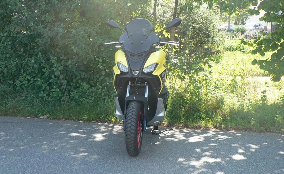Angebot Aprilia SR GT 125 Bild 2: Angebot Aprilia SR GT 125