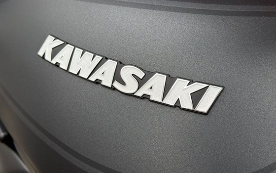 Neufahrzeug Kawasaki Z900 RS SE - Bild 7