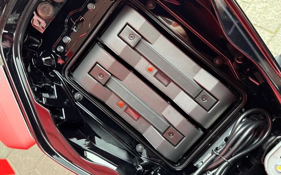 Neufahrzeug Kawasaki Z e-1 - Bild 13