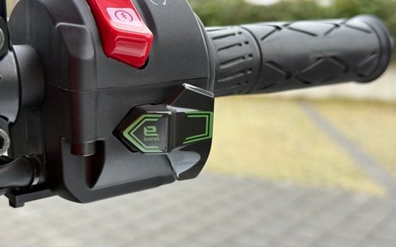 Neufahrzeug Kawasaki Z e-1 - Bild 14