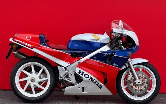Motorrad Occasion Honda VFR 750 R - Bild 9