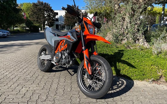 Gebrauchtmotorrad KTM 690 SMC R - Bild 3
