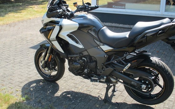 Gebrauchtmotorrad Kawasaki Versys 1100 SE - Bild 3