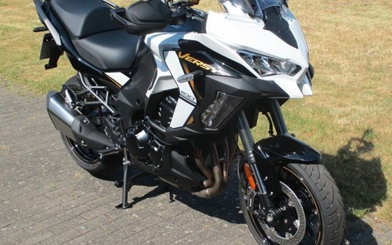 Gebrauchtmotorrad Kawasaki Versys 1100 SE - Bild 6