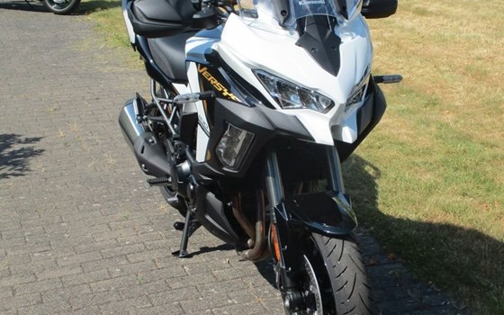 Gebrauchtmotorrad Kawasaki Versys 1100 SE - Bild 7