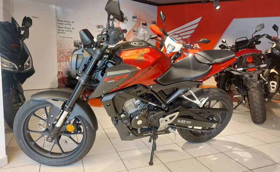 Offer Honda CB125R Bild 4: Offer Honda CB125R