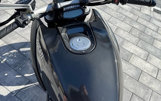 Gebrauchtmotorrad Ducati Diavel Carbon - Bild 5