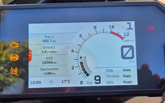 Gebrauchtmotorrad KTM 890 Adventure - Bild 2