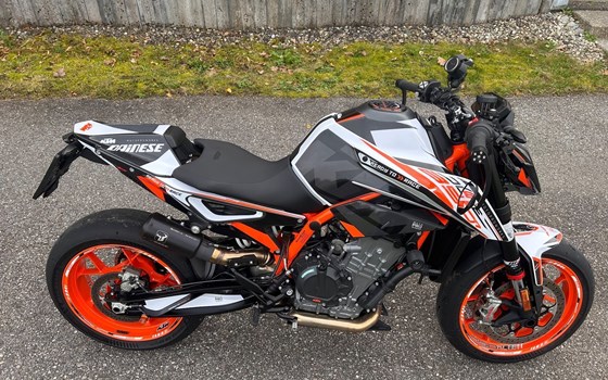 Gebrauchtmotorrad KTM 890 Duke R - Bild 10 Gebrauchtmotorrad KTM 890 Duke R - Bild 10