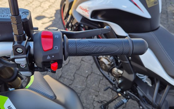 Neufahrzeug QJ Motor SRK 125 S - Bild 4