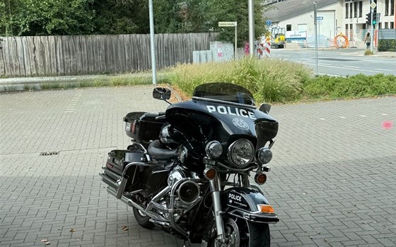 Gebrauchtmotorrad Harley-Davidson Electra Glide Police Edition - Bild 11