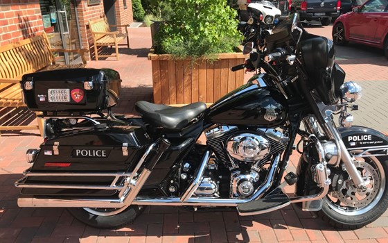 Gebrauchtmotorrad Harley-Davidson Electra Glide Police Edition - Bild 13