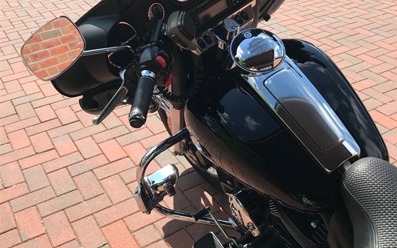 Gebrauchtmotorrad Harley-Davidson Electra Glide Police Edition - Bild 14