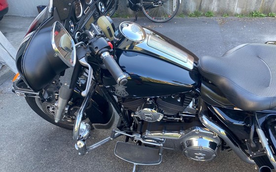 Gebrauchtmotorrad Harley-Davidson Electra Glide Police Edition - Bild 8