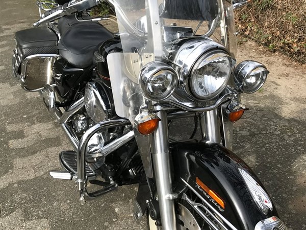 Gebrauchtmotorrad Harley-Davidson Road King Classic FLHRC