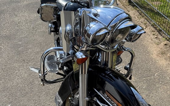 Gebrauchtmotorrad Harley-Davidson Road King Classic FLHRC - Bild 13