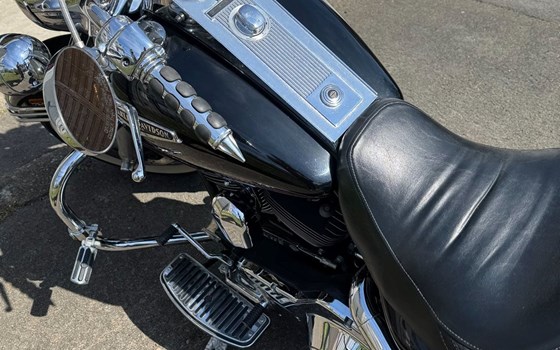 Gebrauchtmotorrad Harley-Davidson Road King Classic FLHRC - Bild 15