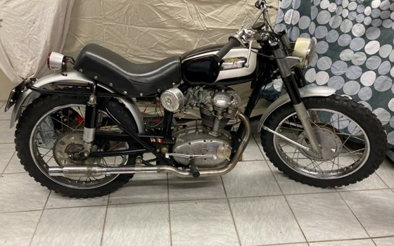 Gebrauchtmotorrad Ducati 250 Scrambler - Bild 3