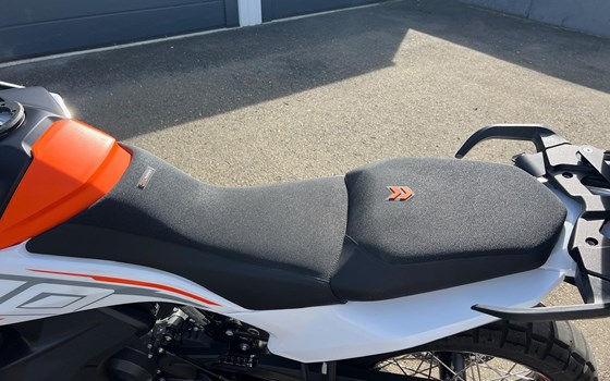 Gebrauchtmotorrad KTM 790 Adventure - Bild 3 Gebrauchtmotorrad KTM 790 Adventure - Bild 3