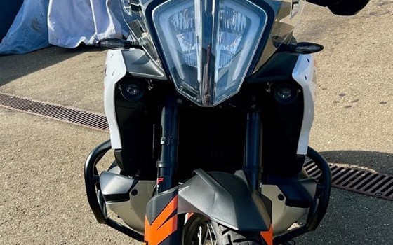 Gebrauchtmotorrad KTM 790 Adventure - Bild 4 Gebrauchtmotorrad KTM 790 Adventure - Bild 4