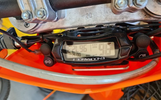 Gebrauchtmotorrad KTM 380 EGS - Bild 9 Gebrauchtmotorrad KTM 380 EGS - Bild 9
