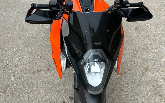 Gebrauchtmotorrad KTM 1290 Super Duke GT - Bild 1 Gebrauchtmotorrad KTM 1290 Super Duke GT - Bild 1