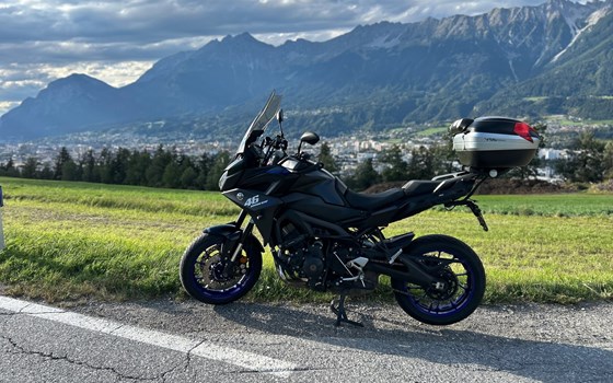 Gebrauchtmotorrad Yamaha Tracer 900 - Bild 2 Gebrauchtmotorrad Yamaha Tracer 900 - Bild 2