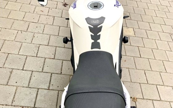 Gebrauchtmotorrad Triumph Speed Triple 1050 - Bild 5