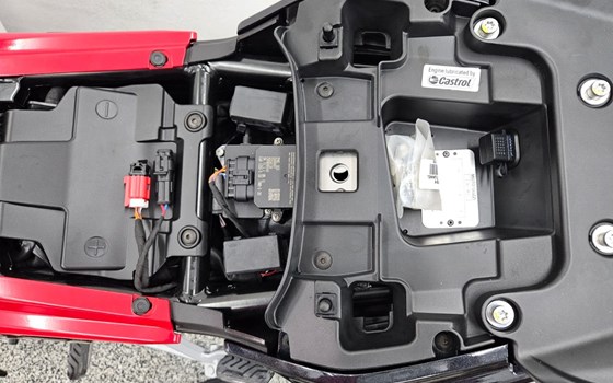 Neufahrzeug Moto Guzzi V100 Mandello - Bild 15