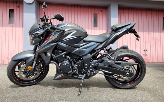 Gebrauchtmotorrad Suzuki GSX-S750 - Bild 1