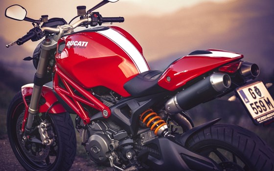Gebrauchtmotorrad Ducati Monster 1100 Evo - Bild 1