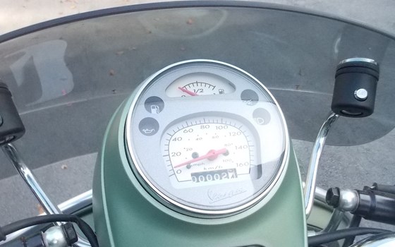 Gebrauchtmotorrad Vespa GTV 300 Special Edition Sei Giorni Euro4 - Bild 17 Gebrauchtmotorrad Vespa GTV 300 Special Edition Sei Giorni Euro4 - Bild 17