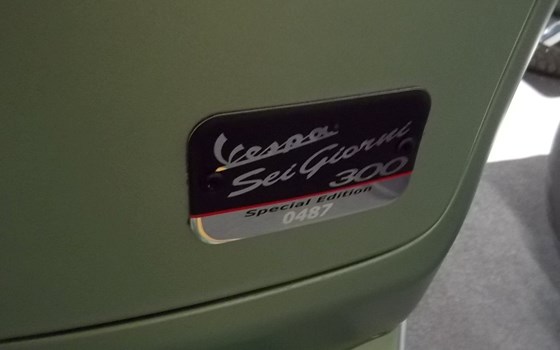 Gebrauchtmotorrad Vespa GTV 300 Special Edition Sei Giorni Euro4 - Bild 4 Gebrauchtmotorrad Vespa GTV 300 Special Edition Sei Giorni Euro4 - Bild 4