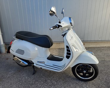 Vespa GTS 300 hpe