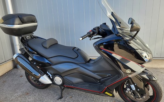 Gebrauchtmotorrad Yamaha T-MAX 530 ABS - Bild 1 Gebrauchtmotorrad Yamaha T-MAX 530 ABS - Bild 1