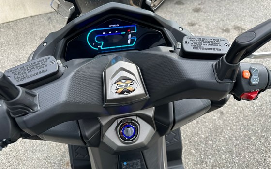 Gebrauchtmotorrad Kymco DT X360 350i ABS - Bild 4 Gebrauchtmotorrad Kymco DT X360 350i ABS - Bild 4