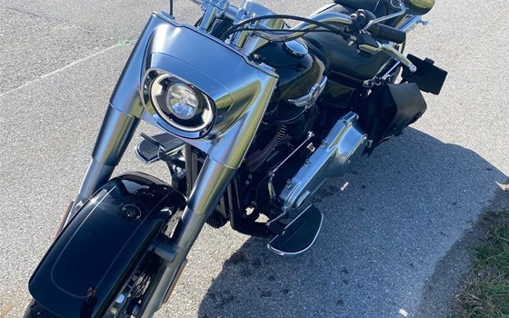 Gebrauchtmotorrad Harley-Davidson Softail Fat Boy 114 FLFBS - Bild 12 Gebrauchtmotorrad Harley-Davidson Softail Fat Boy 114 FLFBS - Bild 12