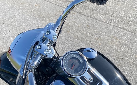 Gebrauchtmotorrad Harley-Davidson Softail Fat Boy 114 FLFBS - Bild 7 Gebrauchtmotorrad Harley-Davidson Softail Fat Boy 114 FLFBS - Bild 7