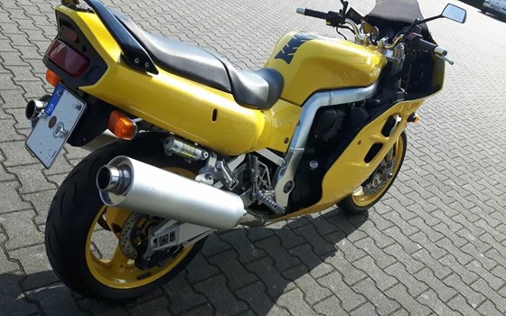 Gebrauchtmotorrad Suzuki GSX-R 1100 - Bild 3
