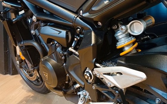 Gebrauchtmotorrad Triumph Street Triple 765 RS - Bild 5