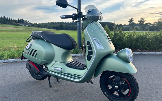 Gebrauchtmotorrad Vespa GTV 300 Special Edition Sei Giorni Euro4 - Bild 5 Gebrauchtmotorrad Vespa GTV 300 Special Edition Sei Giorni Euro4 - Bild 5