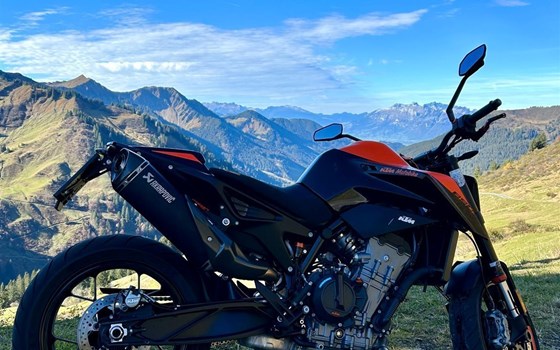 Gebrauchtmotorrad KTM 890 Duke - Bild 2 Gebrauchtmotorrad KTM 890 Duke - Bild 2