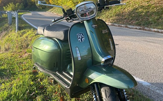 Gebrauchtmotorrad Royal Alloy GP 300 LC ABS - Bild 1