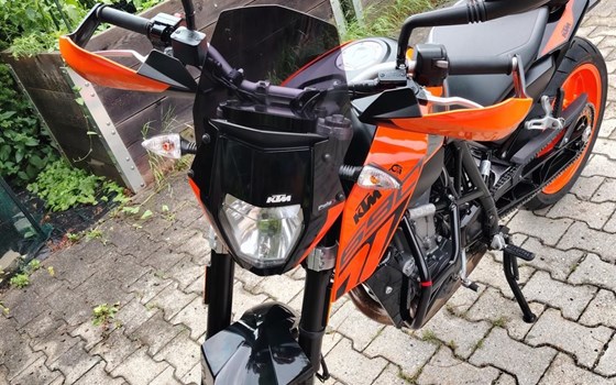 Gebrauchtmotorrad KTM 690 Duke - Bild 2 Gebrauchtmotorrad KTM 690 Duke - Bild 2
