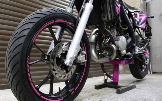 Gebrauchtmotorrad Rieju MRT 50 SM - Bild 12 Gebrauchtmotorrad Rieju MRT 50 SM - Bild 12