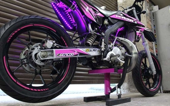 Gebrauchtmotorrad Rieju MRT 50 SM - Bild 5 Gebrauchtmotorrad Rieju MRT 50 SM - Bild 5