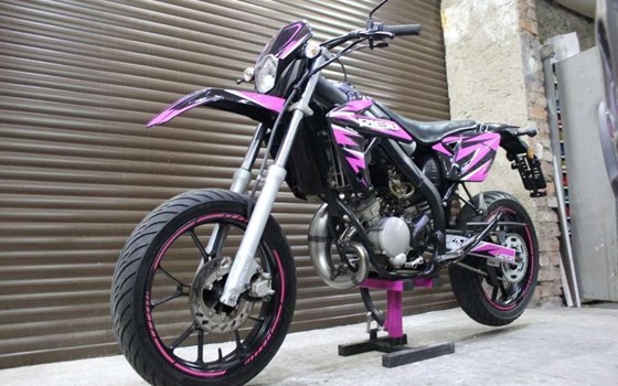 Gebrauchtmotorrad Rieju MRT 50 SM - Bild 9 Gebrauchtmotorrad Rieju MRT 50 SM - Bild 9