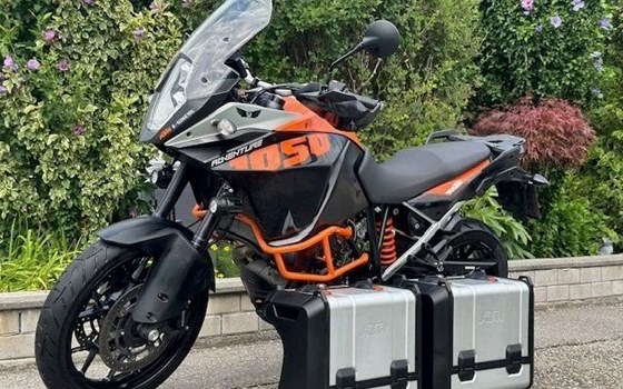 Gebrauchtmotorrad KTM 1050 Adventure - Bild 1 Gebrauchtmotorrad KTM 1050 Adventure - Bild 1