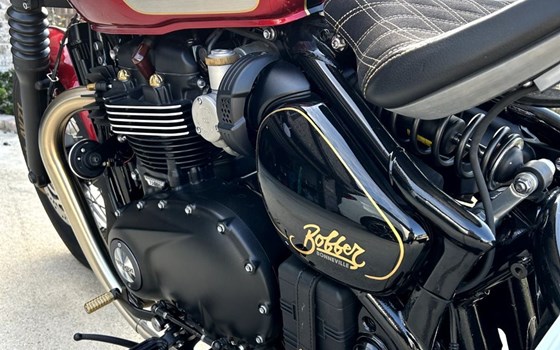 Gebrauchtmotorrad Triumph Bonneville Bobber - Bild 2 Gebrauchtmotorrad Triumph Bonneville Bobber - Bild 2